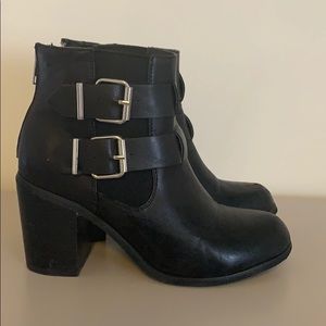 Black heeled boots